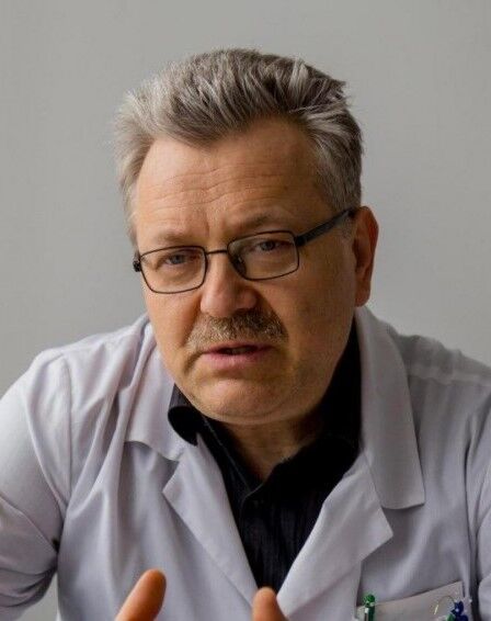 Doctor Endocrinologist Paweł Mydłowski